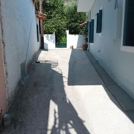 Apartment Rustico Epidaurus Eksteriør billede